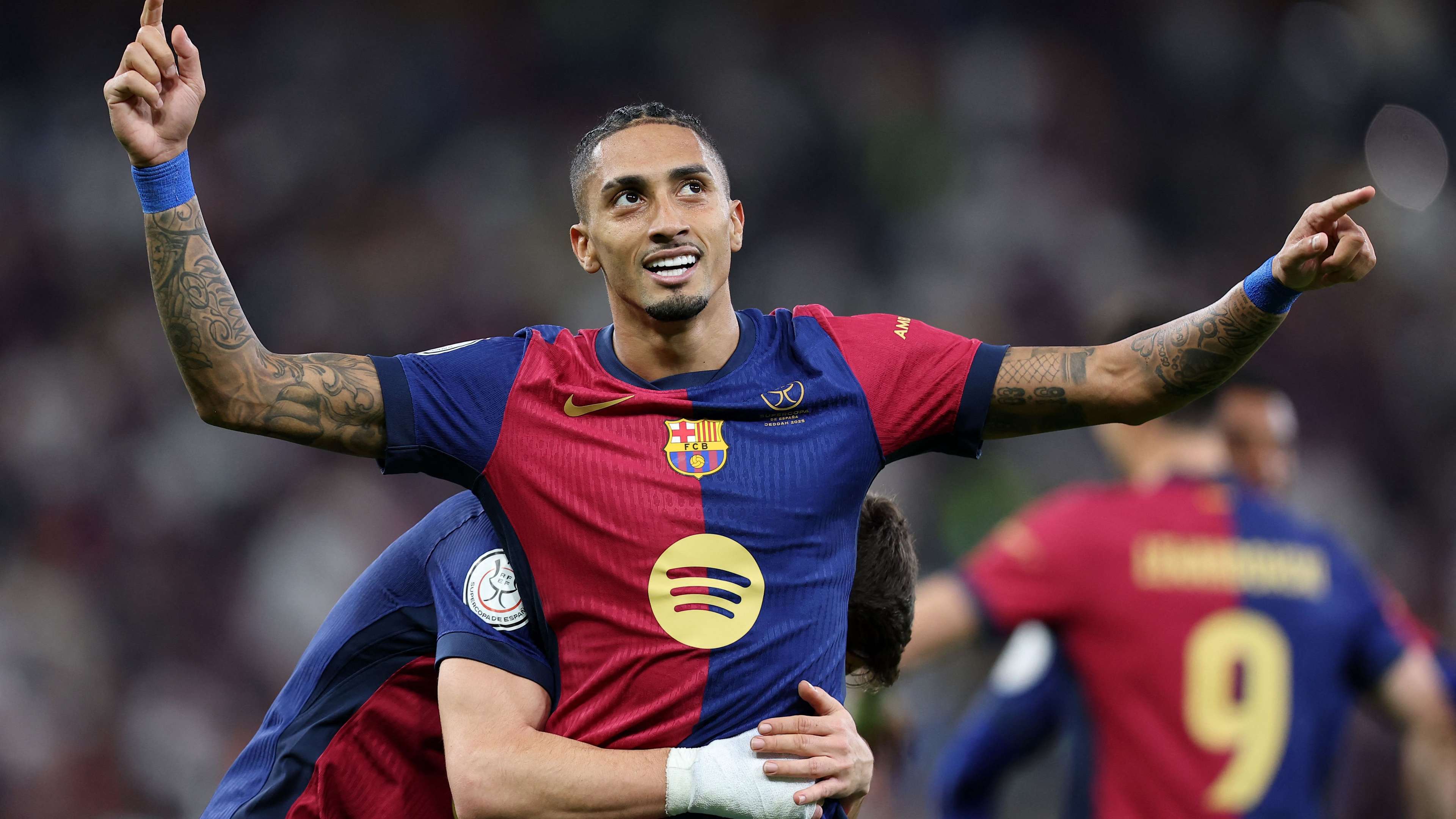 论员和专家 论员和专家